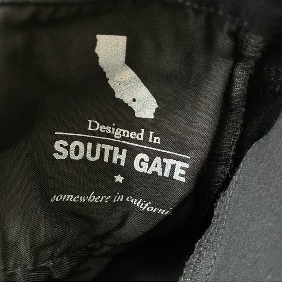 NWT - AG Adriano Goldschmied The Prima Ankle
Cigarette Jeans in Black Size 27R - Picture 13 of 17